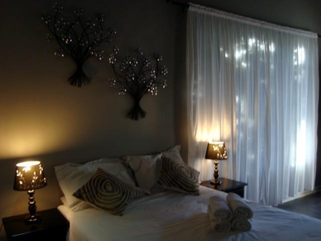 44 On Ennis Guest Lodge And Restaurant - No Load Sheddding Ermelo Ruang foto