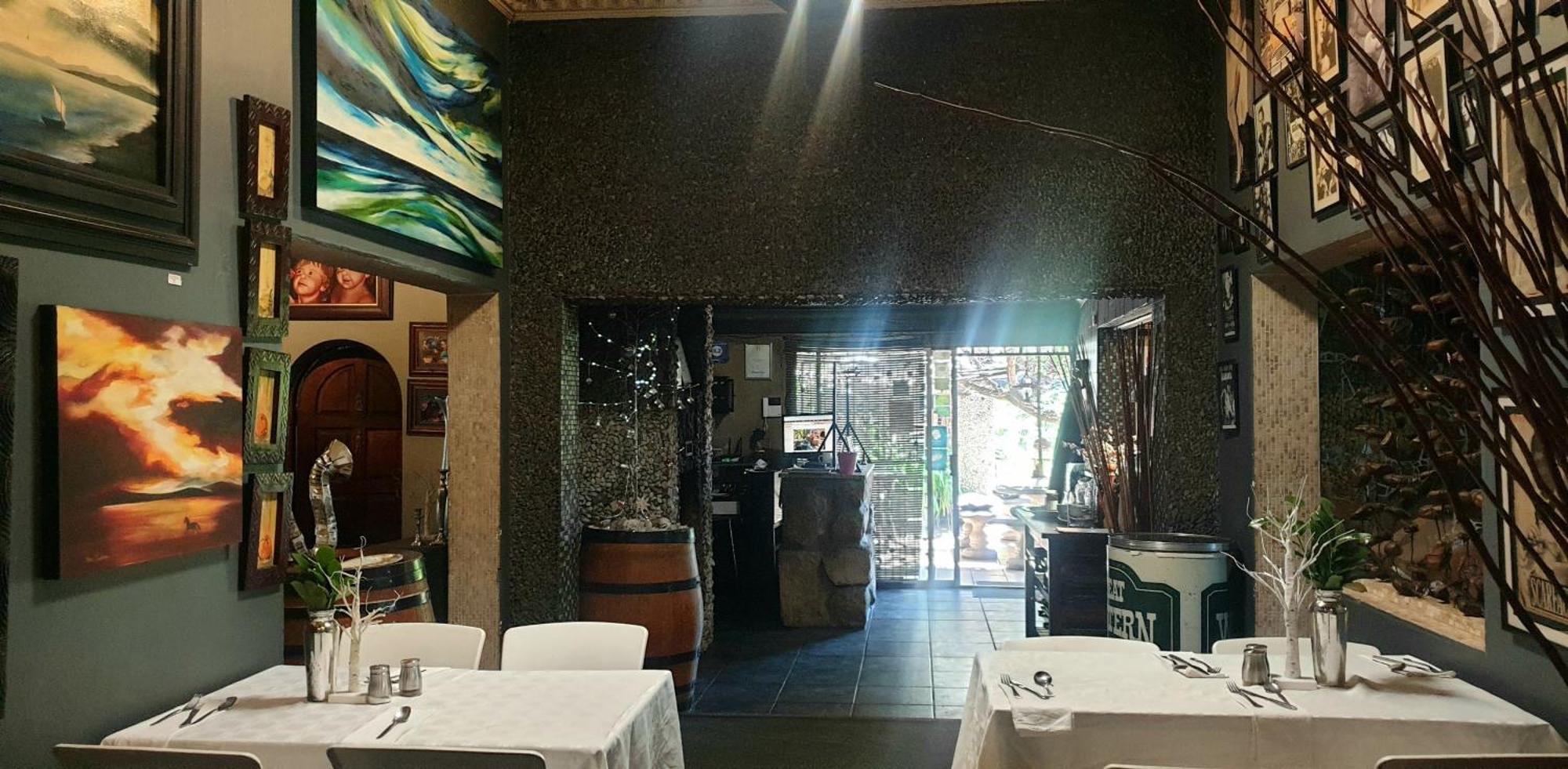 44 On Ennis Guest Lodge And Restaurant - No Load Sheddding Ermelo Bagian luar foto