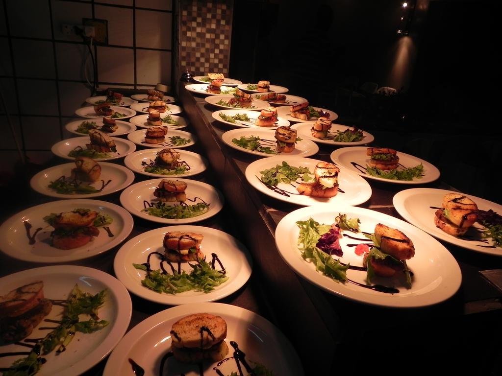 44 On Ennis Guest Lodge And Restaurant - No Load Sheddding Ermelo Bagian luar foto