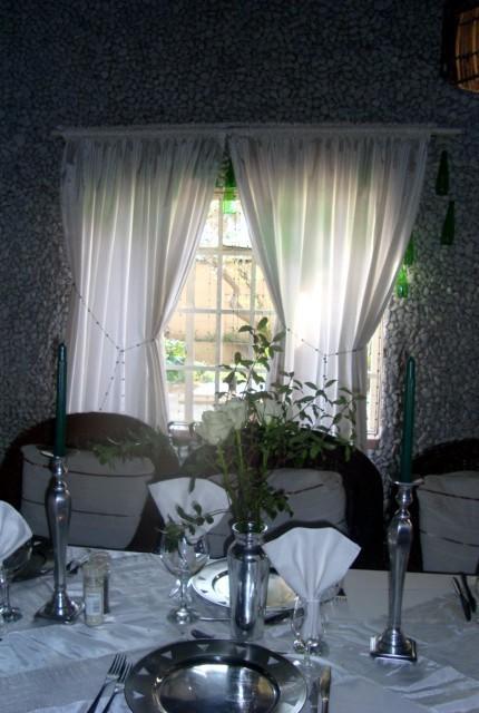 44 On Ennis Guest Lodge And Restaurant - No Load Sheddding Ermelo Bagian luar foto