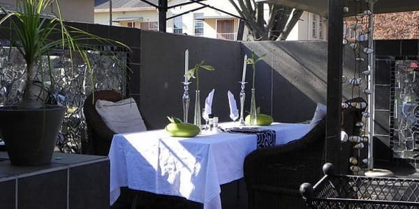 44 On Ennis Guest Lodge And Restaurant - No Load Sheddding Ermelo Bagian luar foto